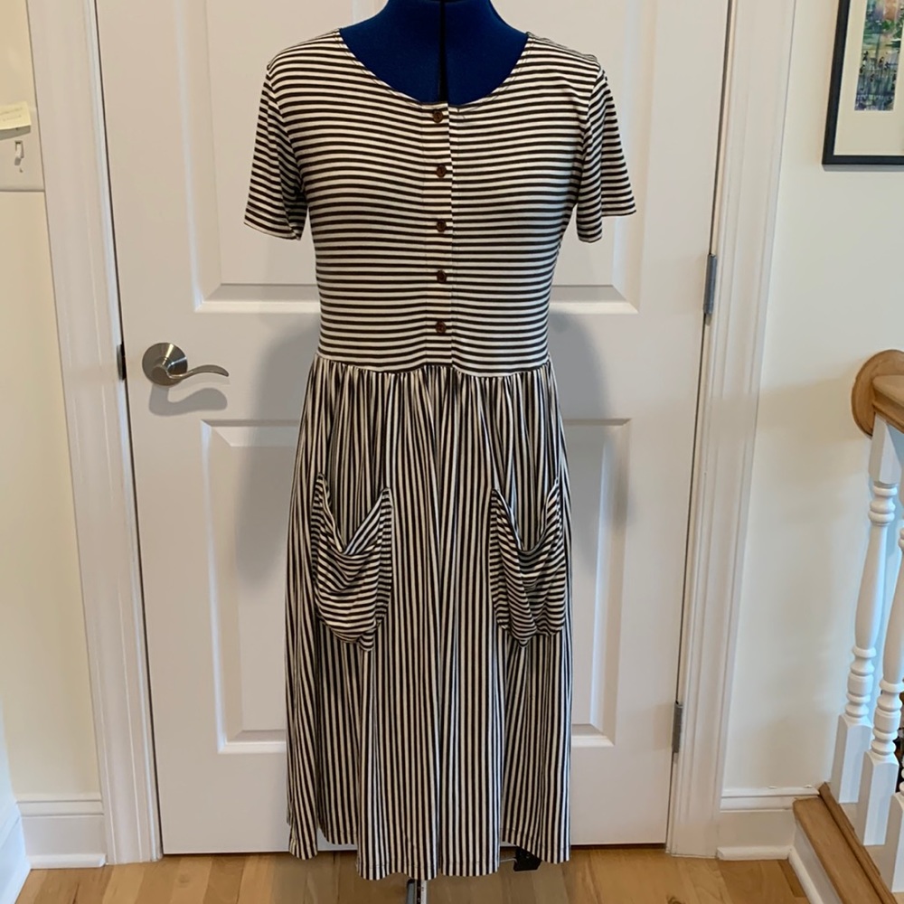 5/$20 Haven Women size S bamboo/cotton black & white stripe, buttons to waist.